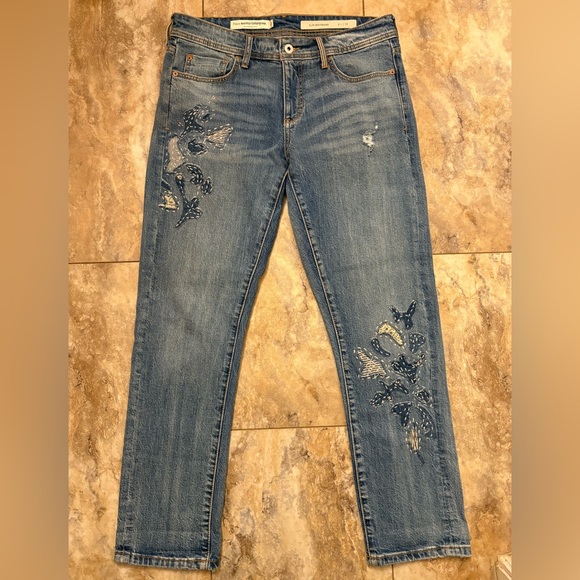 NWOT Anthropologie Pilcro Embroidered Patchwork
Floral Slim Boyfriend Jeans 28 - Picture 6 of 16